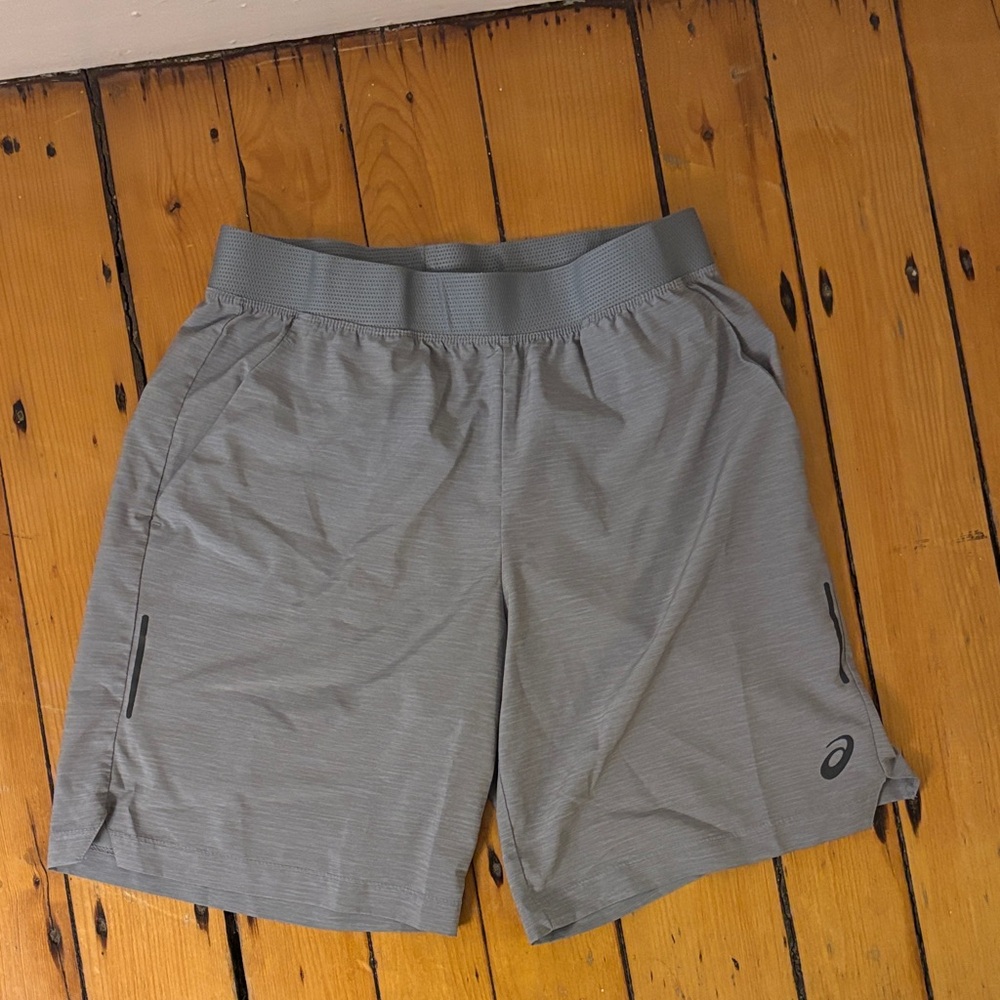 Asics Men's Athletic Gray Shorts